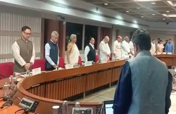 पहलगाम हमले पर हुई सर्वदलीय बैठक 2 घंटे चली: राहुल बोले- सरकार की हर कार्रवाई को विपक्ष का समर्थन