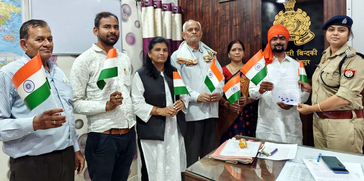 आतंकवाद के खिलाफ युद्ध लड़ रहे भारत के जवानों का हौसला बढ़ाया