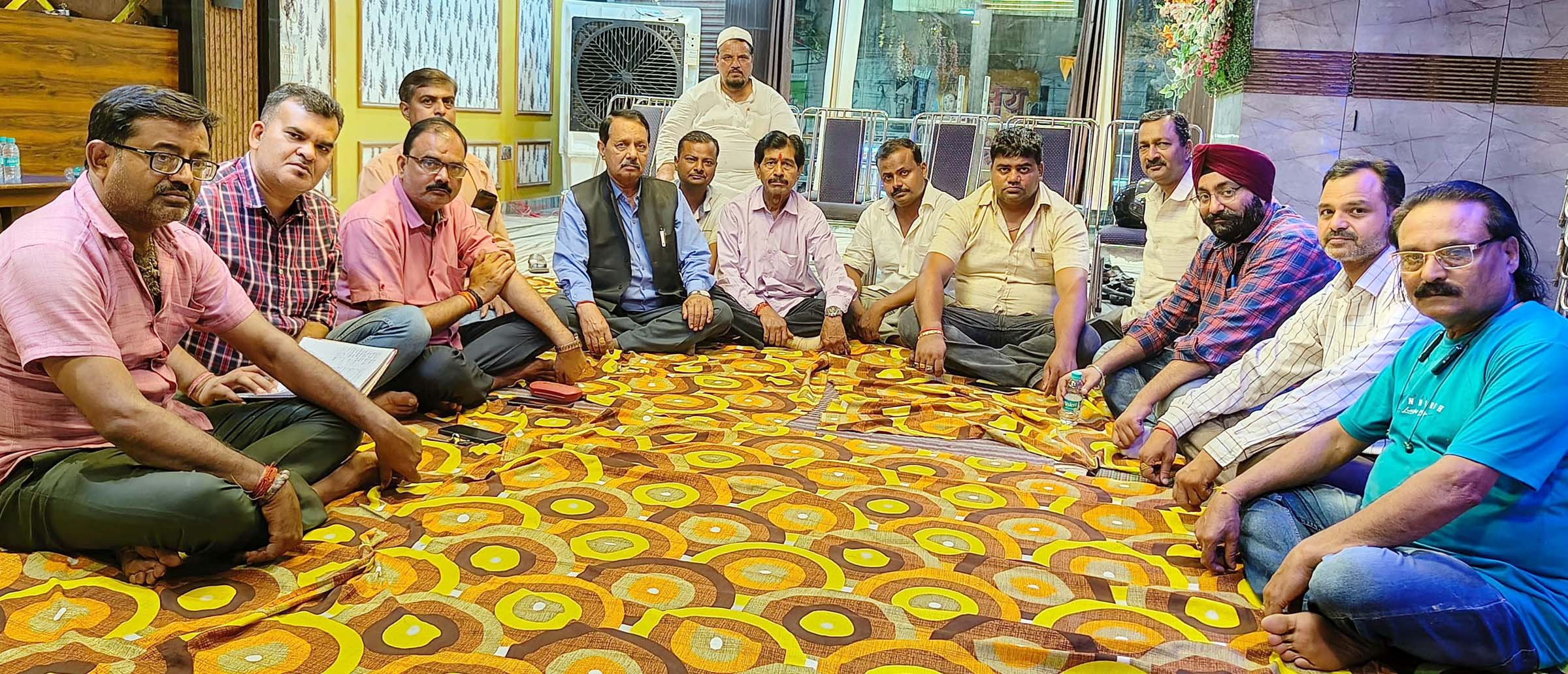विद्युत की आंख-मिचौली पर अधिकारियों से मुलाकात करेगा व्यापार मंडल विद्युत की आंख-मिचौली पर अधिकारियों से मुलाकात करेगा व्यापार मंडल