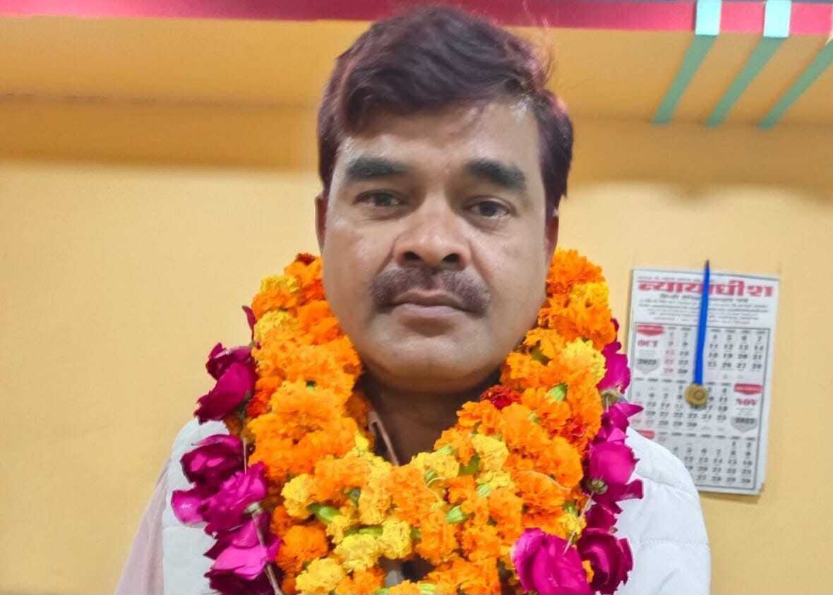 #PTI प्रेस क्लब आफ यूपी के पुनः जिलाध्यक्ष बने शमशाद #PTI प्रेस क्लब आफ यूपी के पुनः जिलाध्यक्ष बने शमशाद