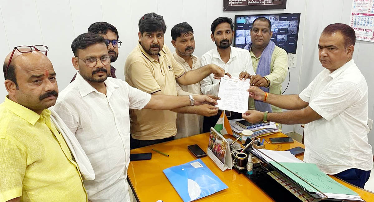 15 सूत्रीय मांगों को लेकर लामबंद हुआ पालिका का तीसरा मोर्चा