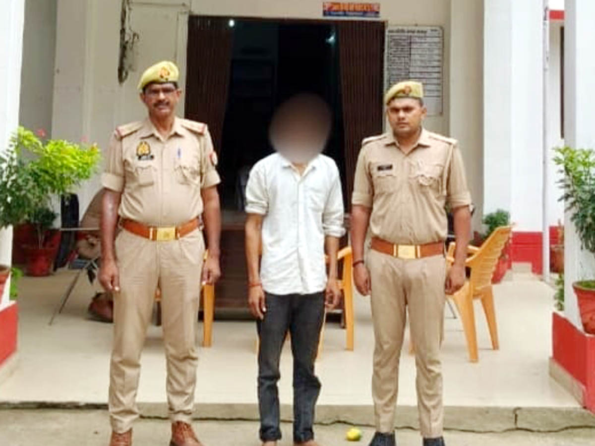 570 ग्राम गांजे के साथ एक गिरफ्तार थरियांव थाना पुलिस टीम की गिरफ्त