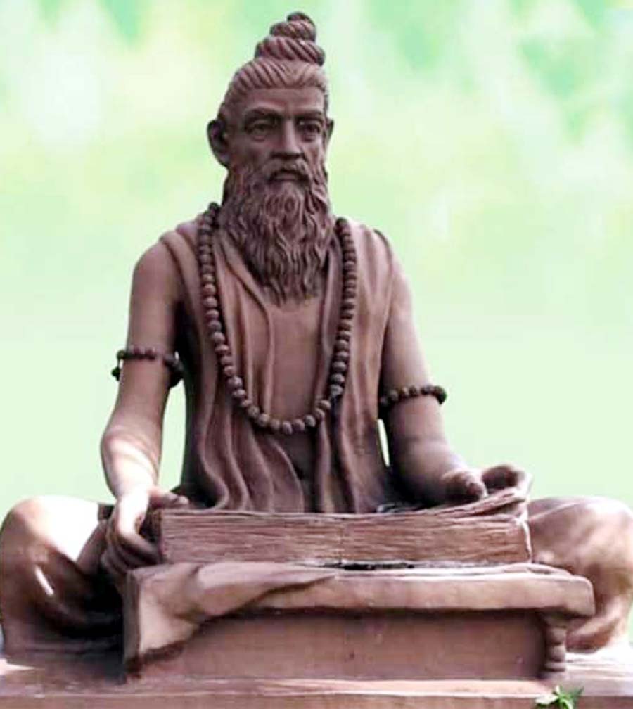 चरक केवल वैद्य नहीं, जीवन-दर्शन के ऋषि थे: डा. विकास