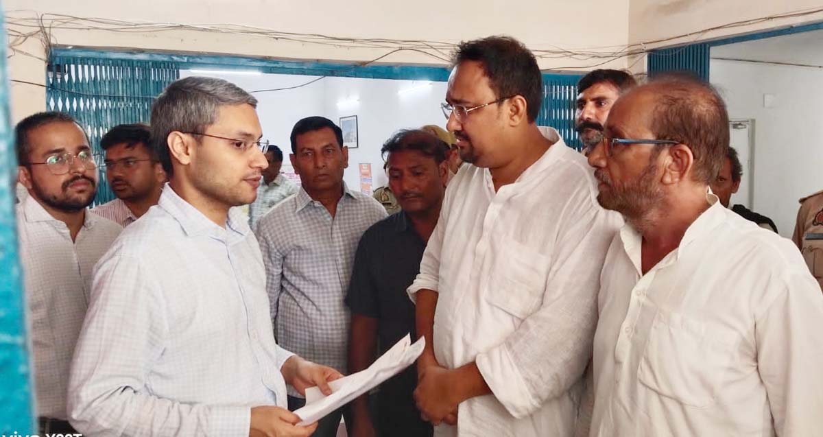   चेयरमैन ने डीएम से मिलकर मृतक के परिवार के लिए मांगा मुआवजा