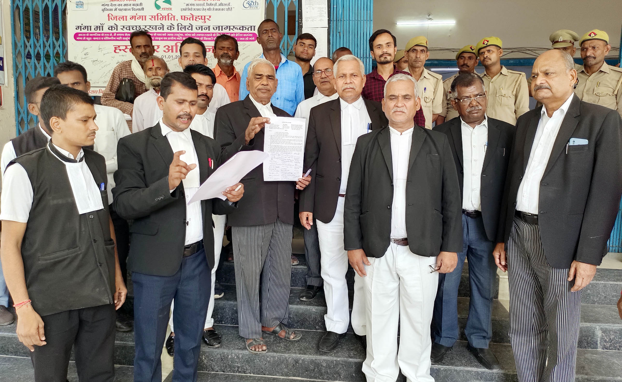 सामाजिक चेतना मंच ने मांगों को लेकर सौंपा ज्ञापन, टारगेट न किए जाने की मांग
