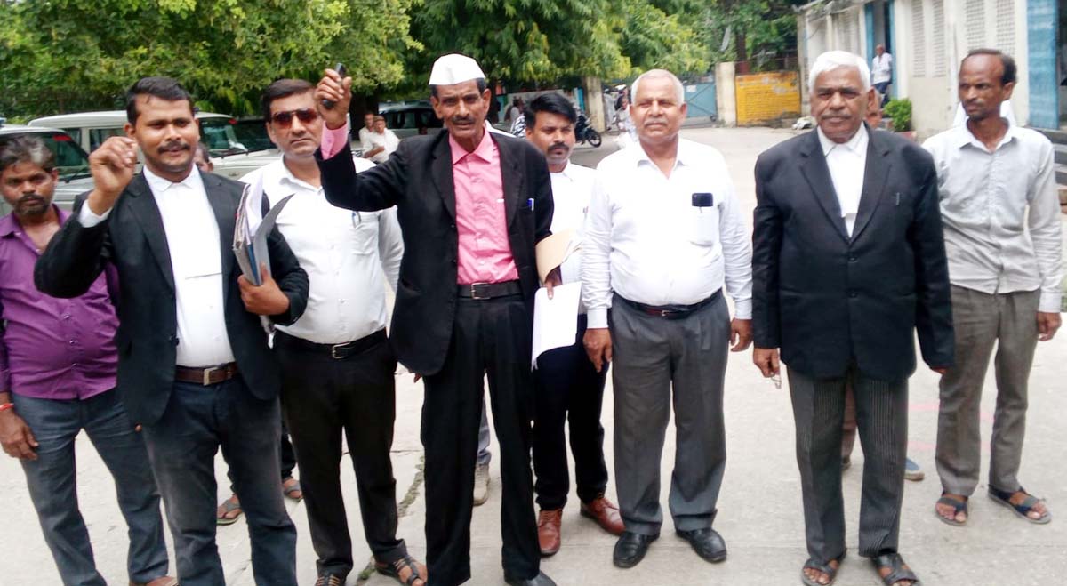 शिकायतों की गंभीरता से जांच कराकर न्याय दिलाए जाने की मांग