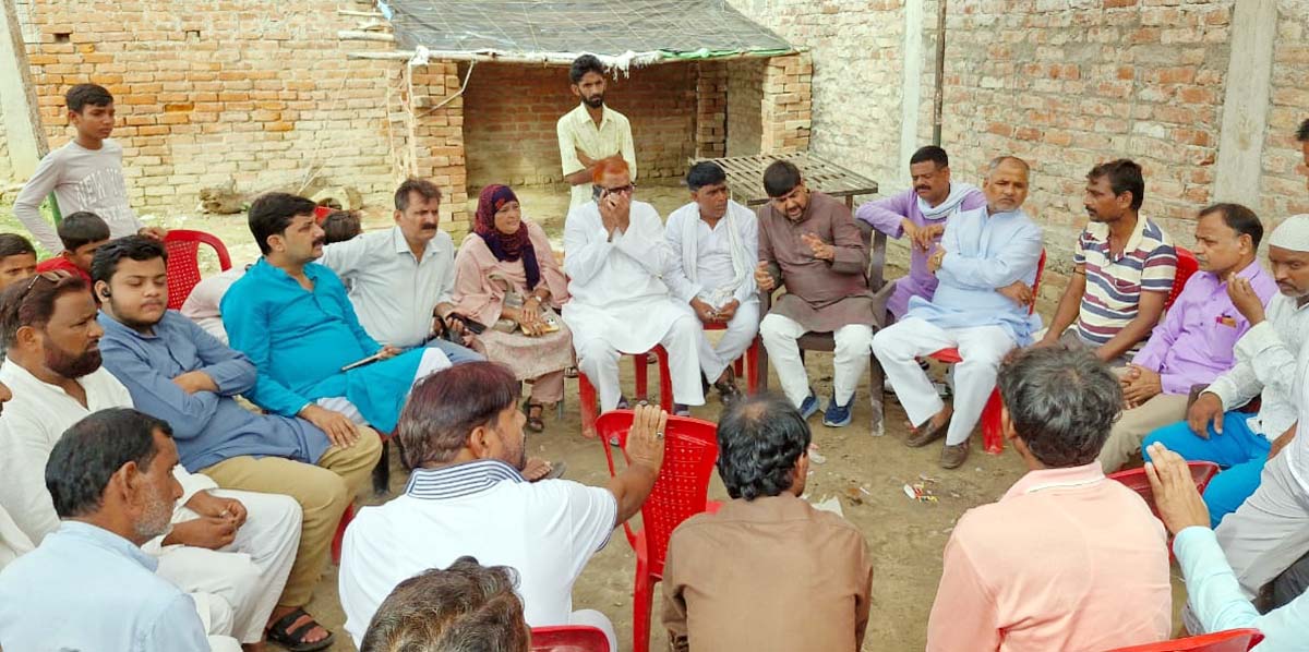  मृतक आरिस के परिवार से मिला कांग्रेस प्रतिनिधि मंडल