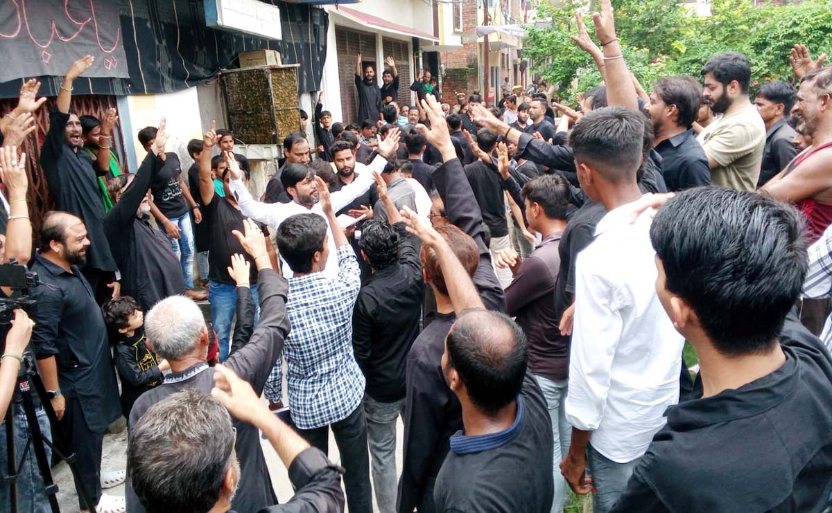हजरत इमाम हुसैन की याद में निकला चेहल्लम जुलूस, नताजियो का निकला जुलूस