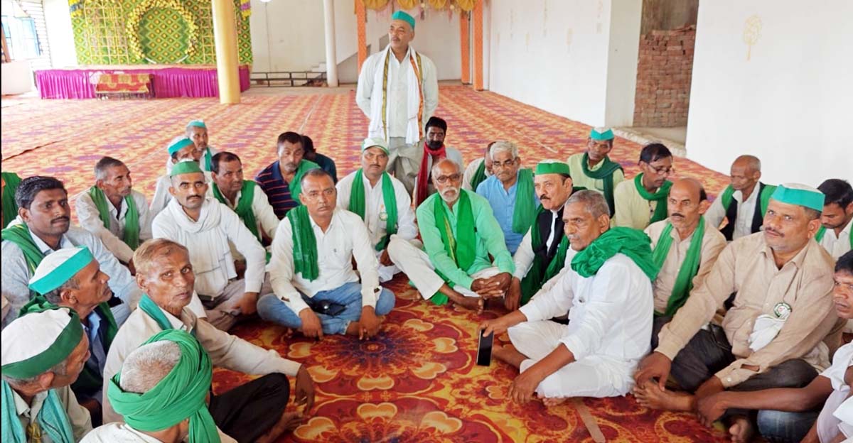 भाकियू टिकैत गुट की बैठक में यूरिया खाद न मिलने पर नाराजगी
