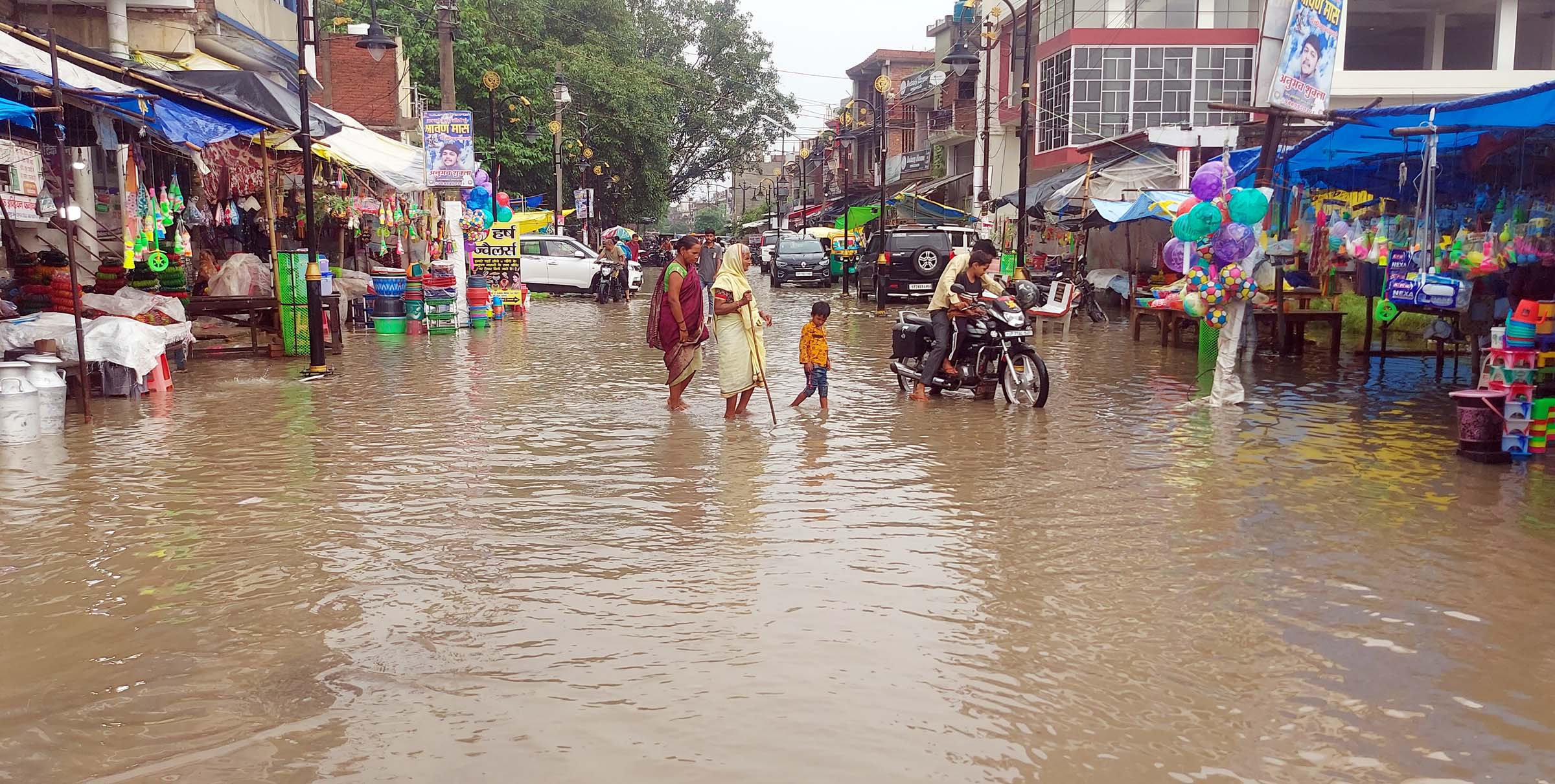 विकास के नाम पर अरबों का बजट, जल निकासी में पालिका नाकाम