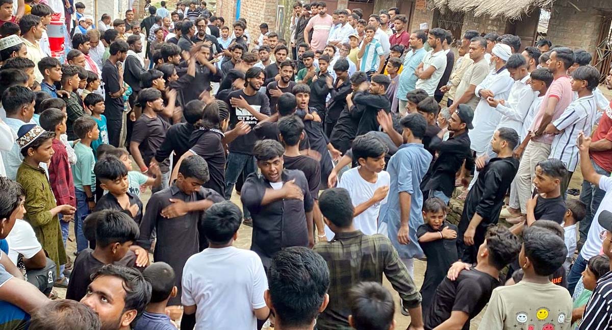 ग्राम सभा औरेनी में कर्बला के शहीदों को किया याद, ताज़िये हुए दफन