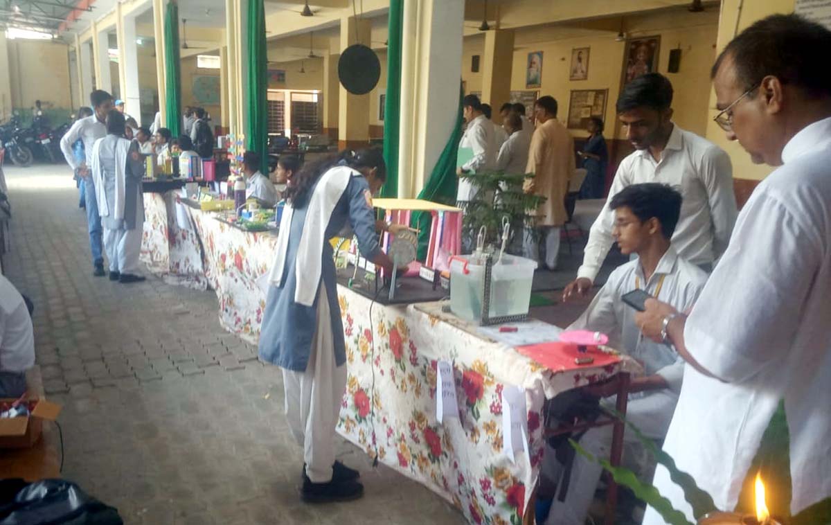 विज्ञान मेला व सांस्कृतिक प्रश्न मंच प्रतियोगिताएं आयोजित,संकुल स्तरीय विज्ञान मेला