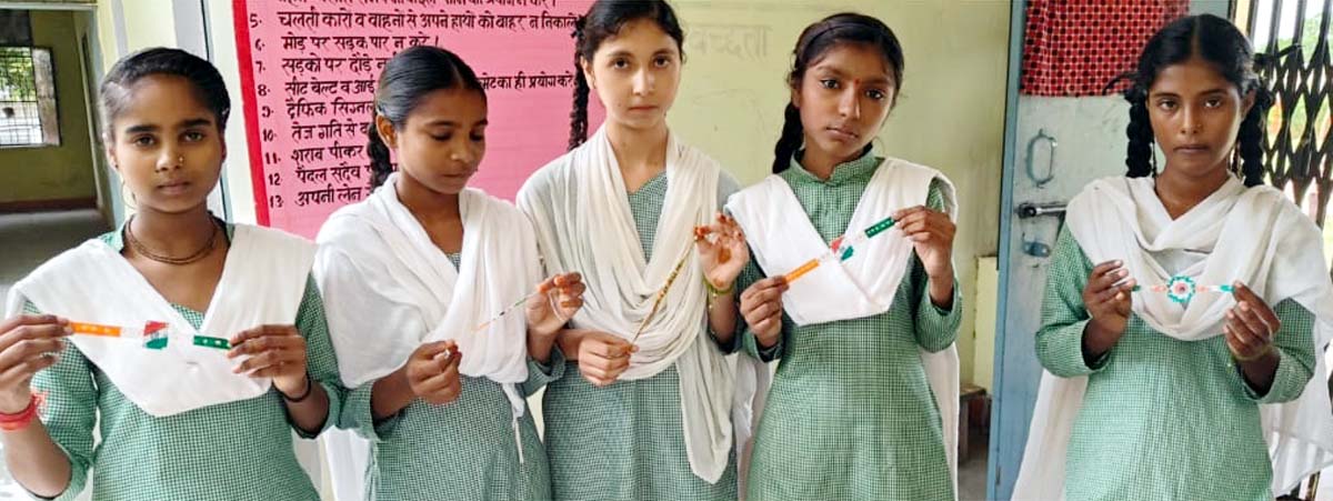 छात्रों ने रंगोली के साथ राष्ट्रभक्ति से ओत-प्रोत बनाए पोस्टर, हुई प्रतियोगिताएं