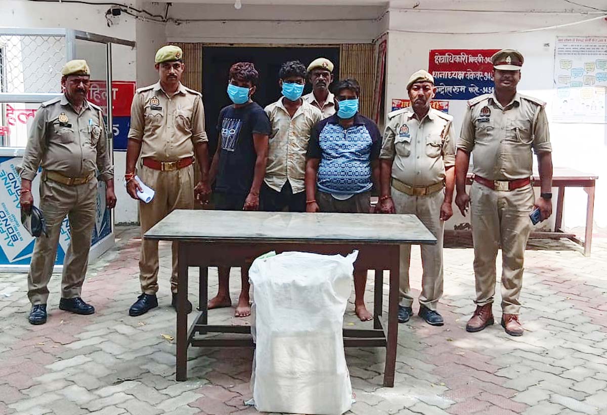 ट्रक से बैटरी चोरी का खुलासा, तीन गिरफ्तार, बैटरी बरामद, भेजा न्यायालय