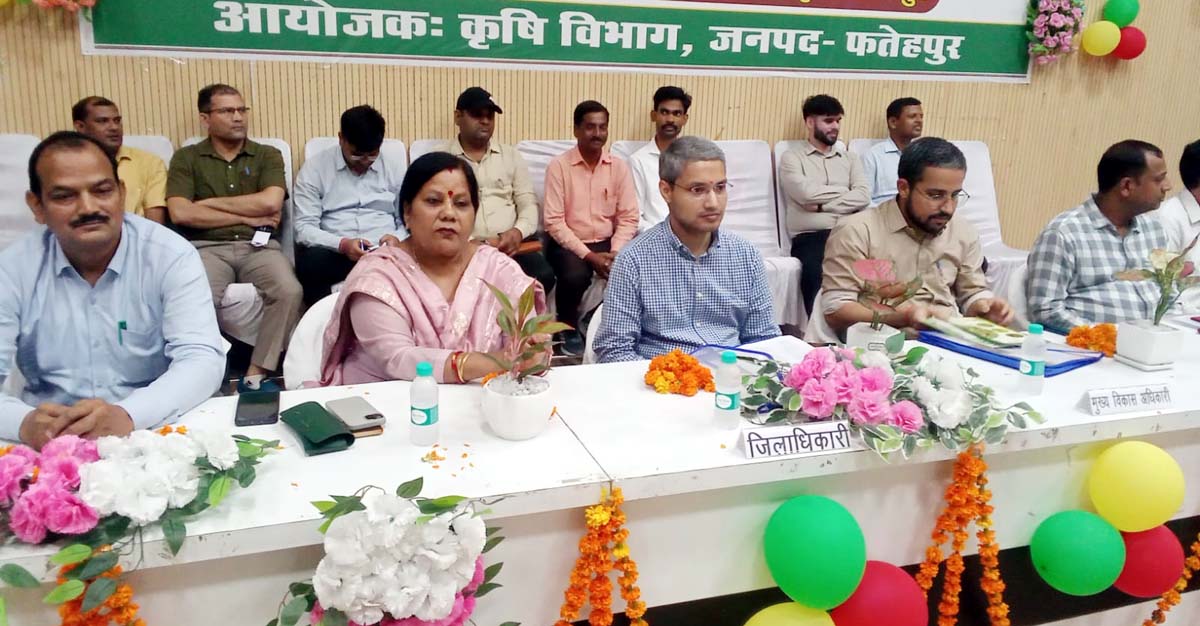 प्रेक्षागृह में मिलेट्स मेला व तिलहन मेले का हुआ आयोजन