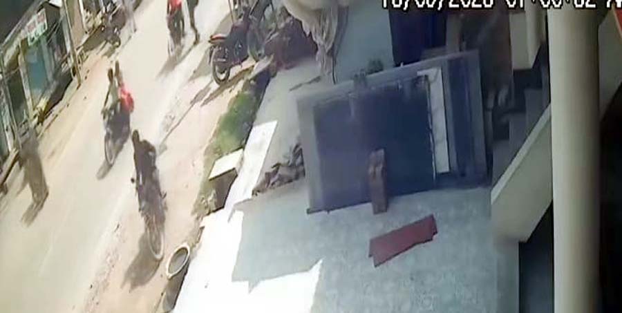  बाइक चोर सक्रिय, सीसीटीवी में कैद, अपराधियों के हौसले बुलंद