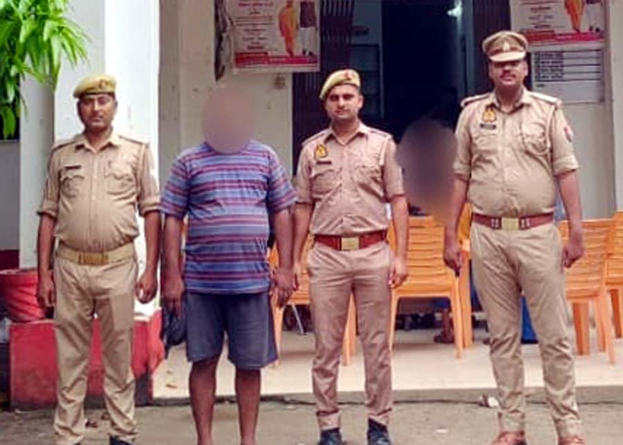 आठ कार्टून अवैध पटाखा के साथ एक गिरफ्तार,अन्य लघु खबरों के साथ