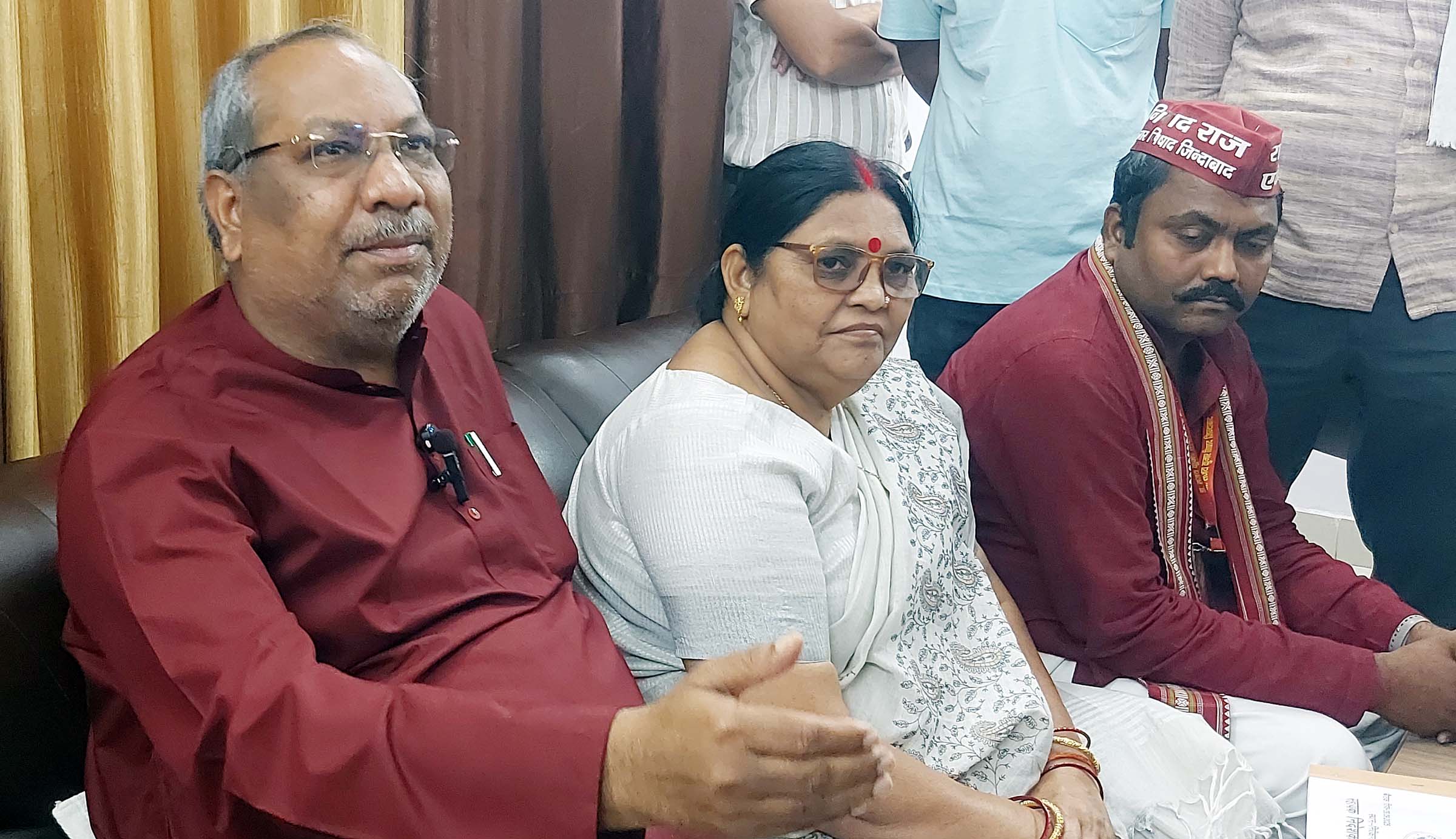 भगवान भी राजनीति शिकार,असली पीडीए एनडीए गठबंधन के साथ: डा. संजय