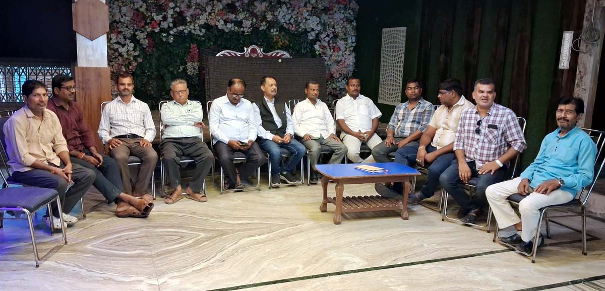 व्यापारी के यहां चोरी का खुलासा न होने पर जताई नाराजगी