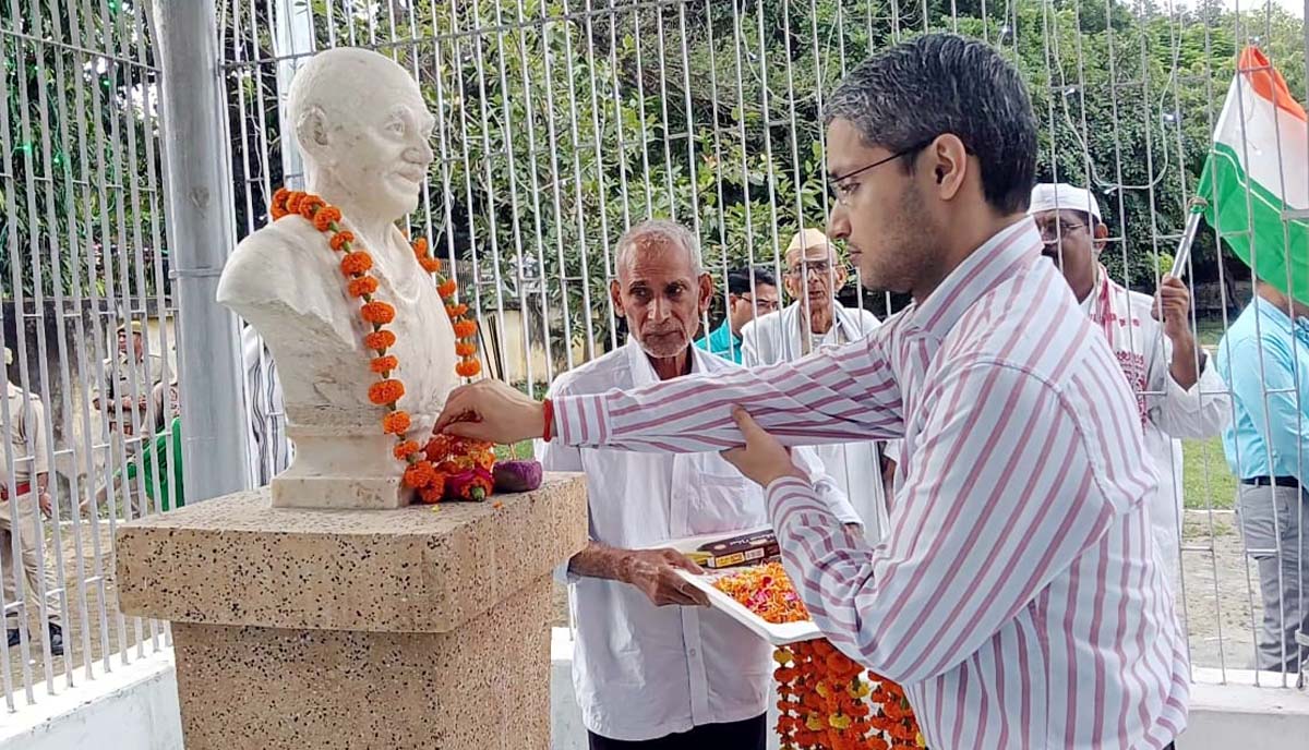 हमारा संविधान, हमारा स्वाभिमान की टैग लाइन पर हुए विविध कार्यक्रम
