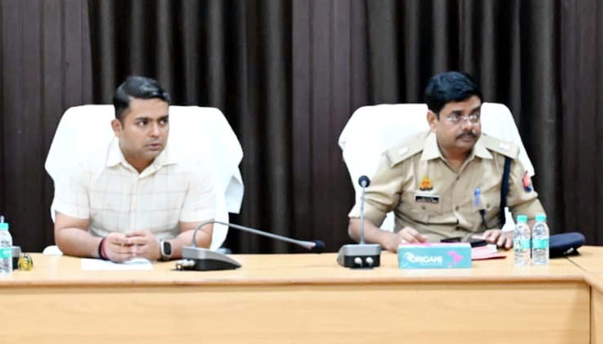 रात्रि गश्त बढ़ाने व अपराधियों को जेल भेजने की दी हिदायत, मातहतों के कसें पेंच