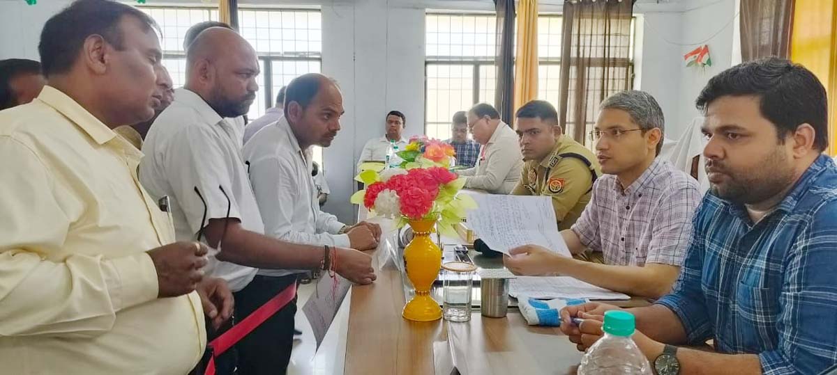 विभिन्न विभागों ने लगाए स्टाल, विभिन्न योजनाओं के आए 88 आवेदन