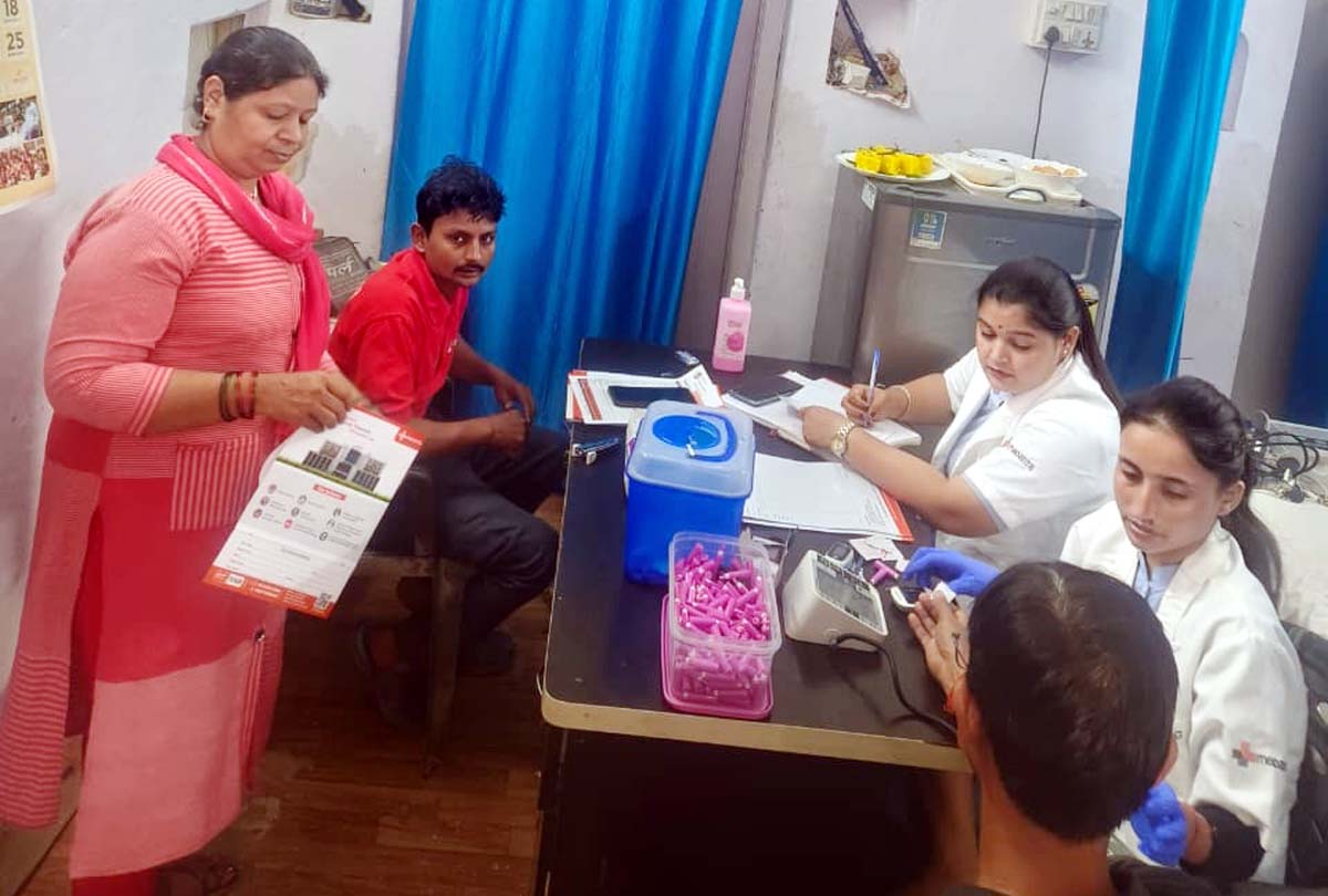 स्वास्थ्य शिविर में एक सैकड़ा लोगों ने कराया परीक्षण स्वास्थ्य शिविर में एक सैकड़ा लोगों ने कराया परीक्षण