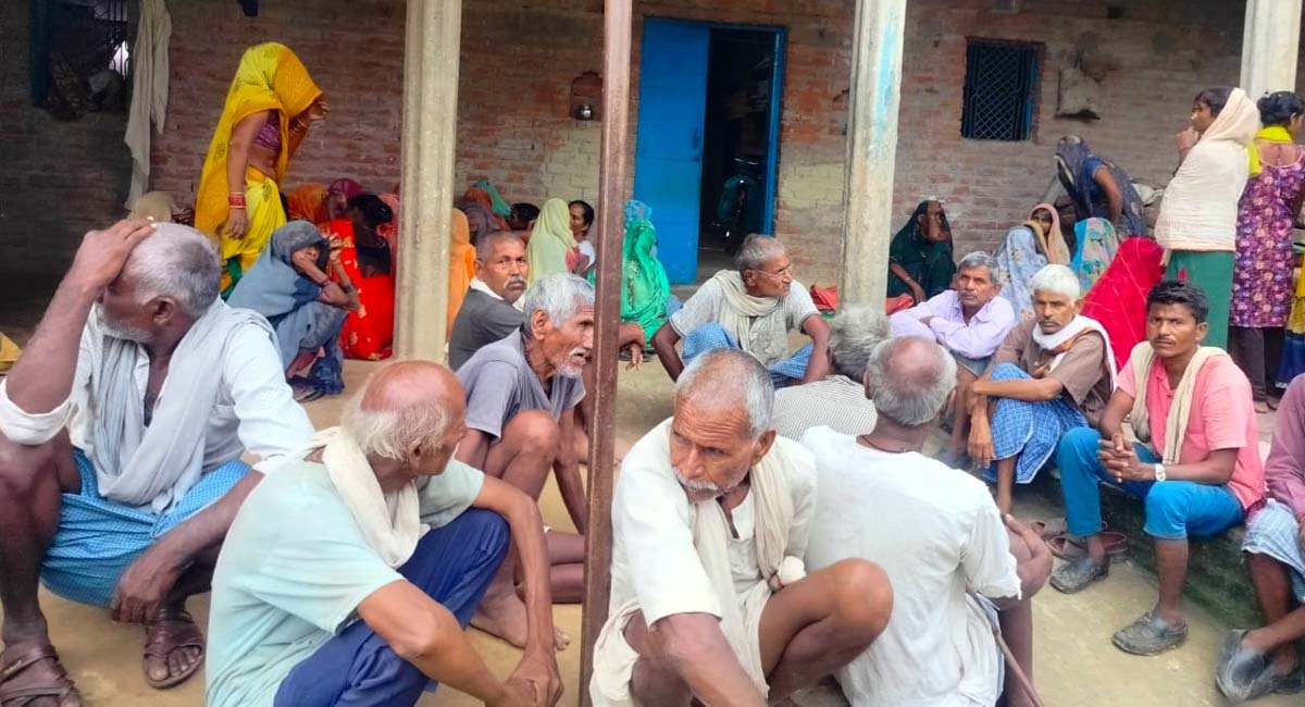 कच्ची दीवार गिरने से दो मासूम बच्चों की मौत, परिजनों में मचा कोहराम