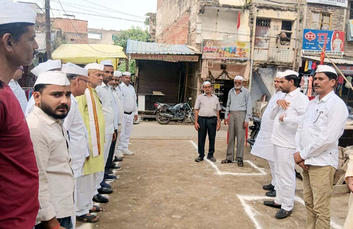  कांग्रेस सेवा दल ने देवीगंज में किया ध्वज वंदन कार्यक्रम