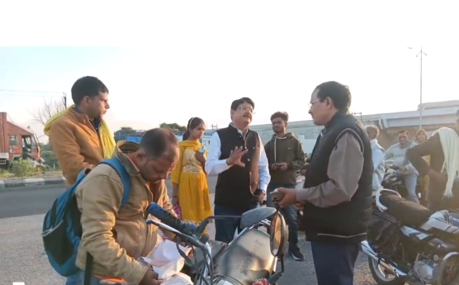 हेलमेट न पहनना ही हादसों में मौत की मुख्य वजह