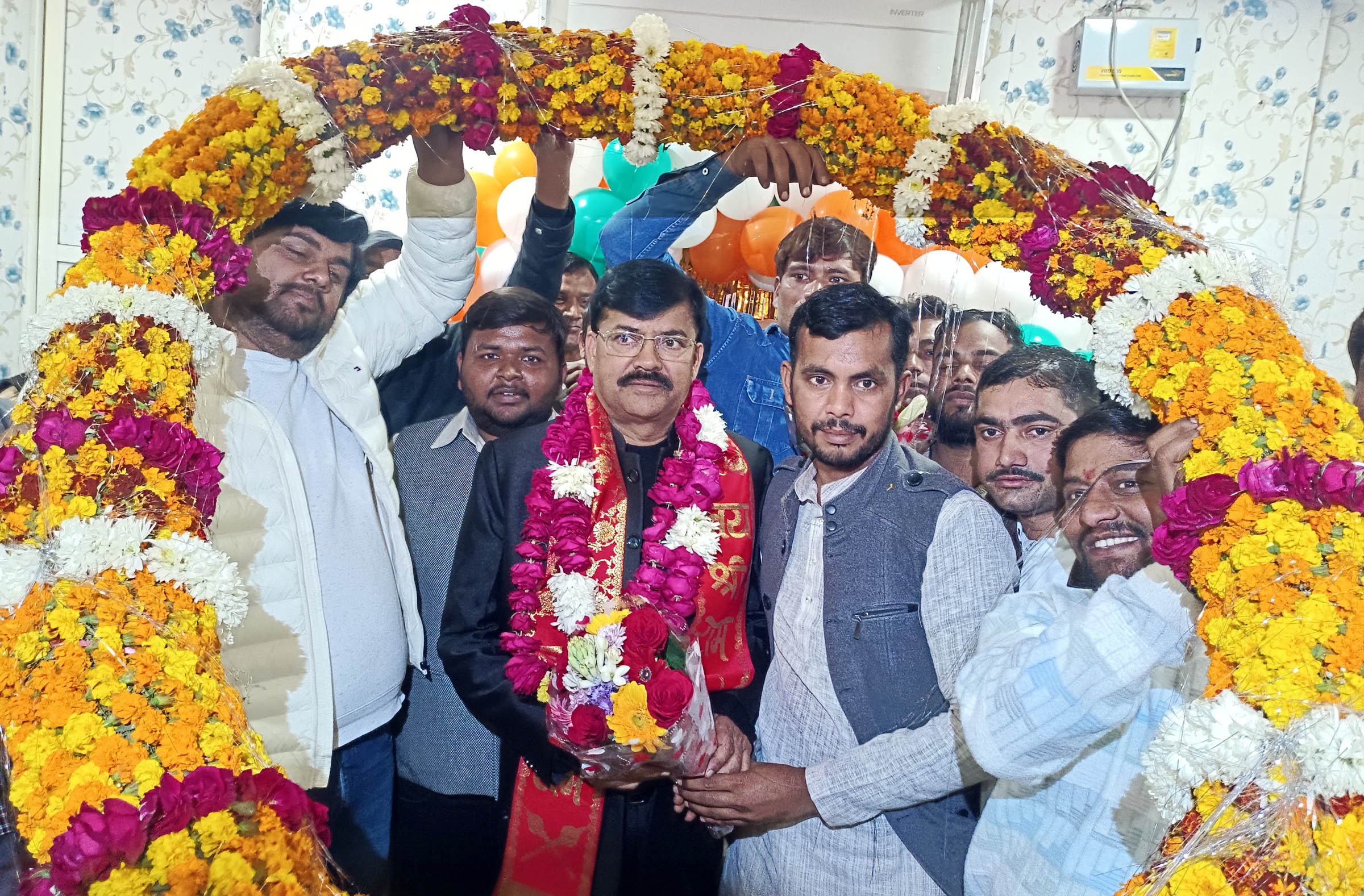 बिंदकी विधायक जैकी का समर्थकों ने मनाया जन्मदिन, अन्य लघु खबरों के साथ