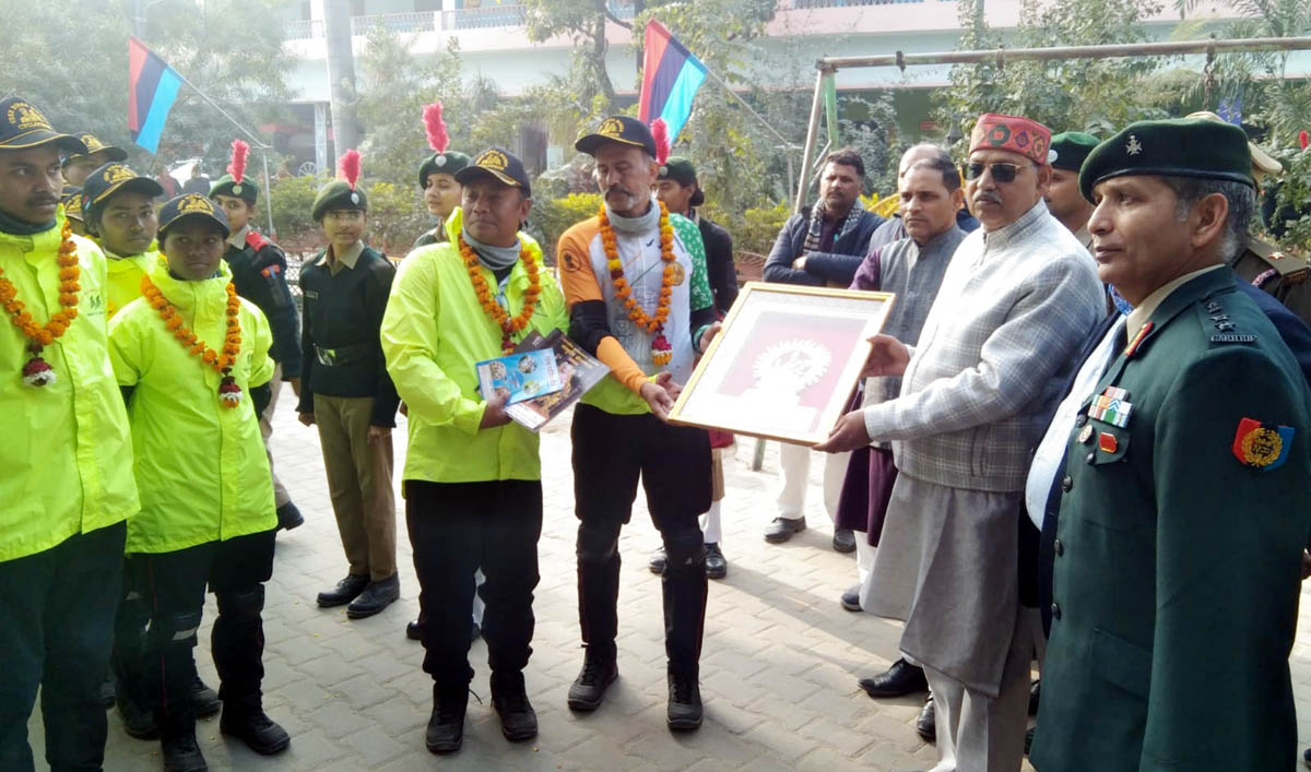 बिरसा मुंडा की 150 वीं जयंती पर निकाली जा रही यात्रा