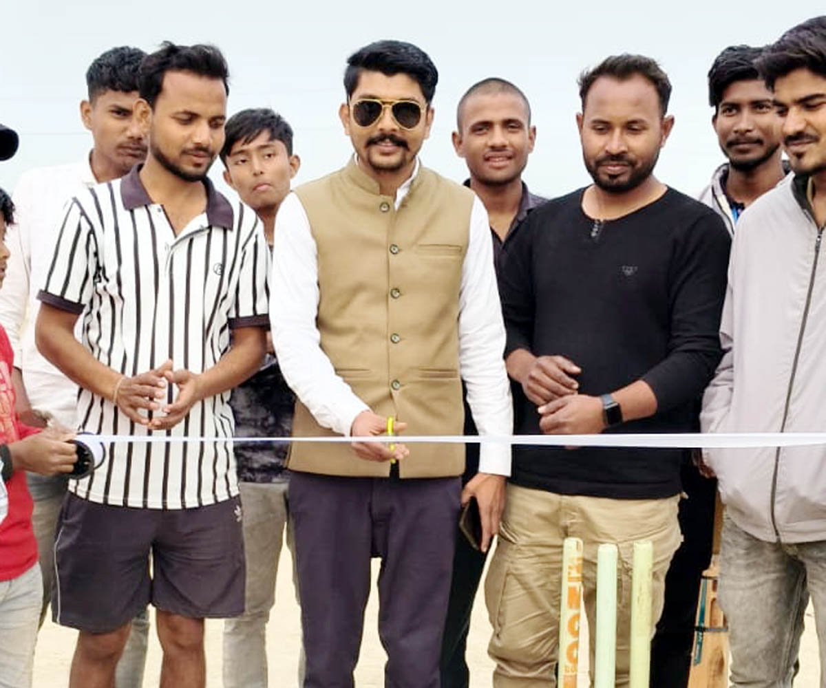 समाजसेवी शिवम नंदवंशी ने किया उद्घाटन, टूर्नामेंट का हुआ आगाज