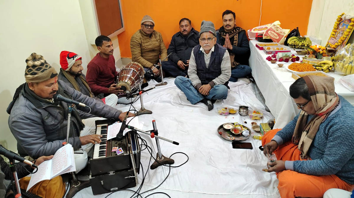 पीडब्ल्यूडी कार्यालय में कराया सुंदरकांड पाठ, नव वर्ष का किया स्वागत