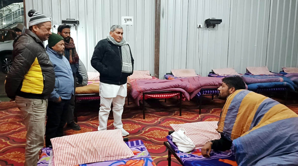 अलाव समेत स्थाई व अस्थाई रैन बसेरों में पहुंच की बातचीत