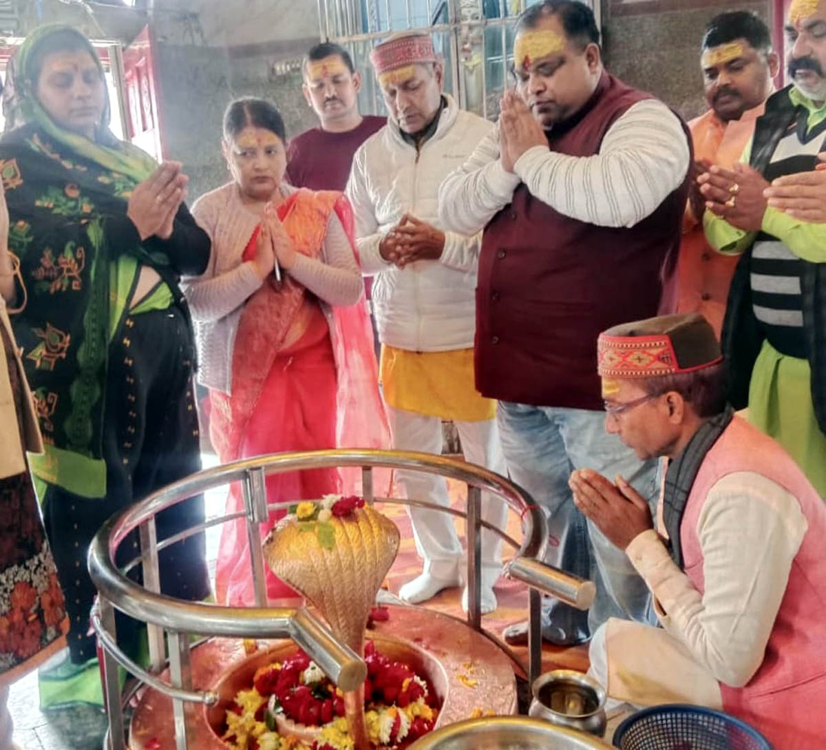 विधायकों ने शिवस्तोत्र के साथ शिव मंदिरों में टेका मत्था, तांबेश्वर मंदिर में किया पूजन