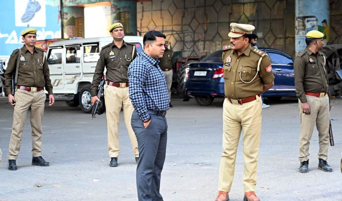 एसपी ने खुद चेक की लखनऊ बाईपास पर डायवर्जन ड्यूटी, दिए निर्देश