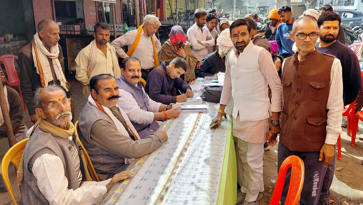 आपरेशन के लिए एक सैकड़ा मरीज चित्रकूट रवाना, लगा नेत्र कैंप