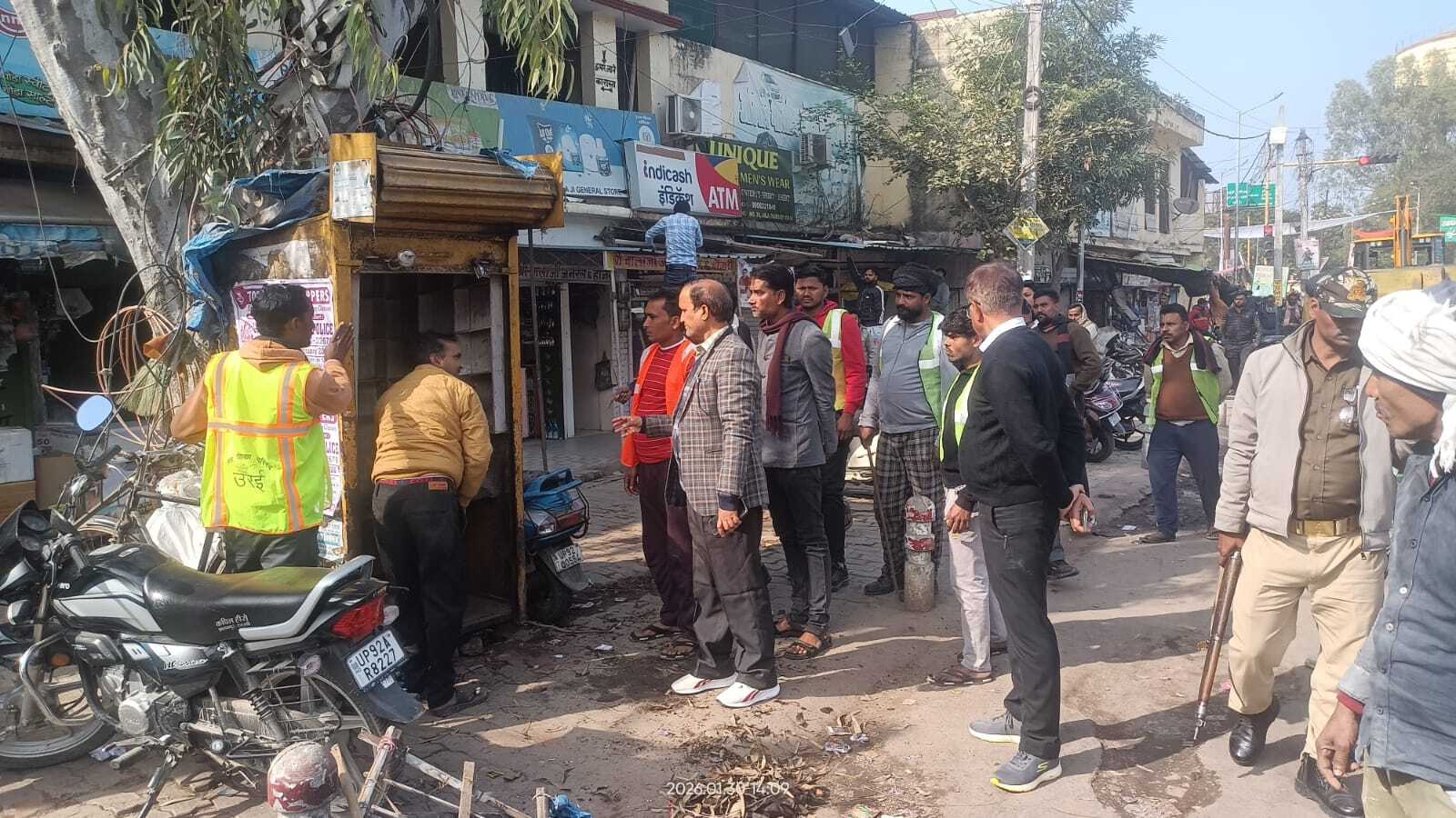 अतिक्रमण पर प्रशासन का कड़ा प्रहार, सघन अभियान से मार्ग कराया गया मुक्त