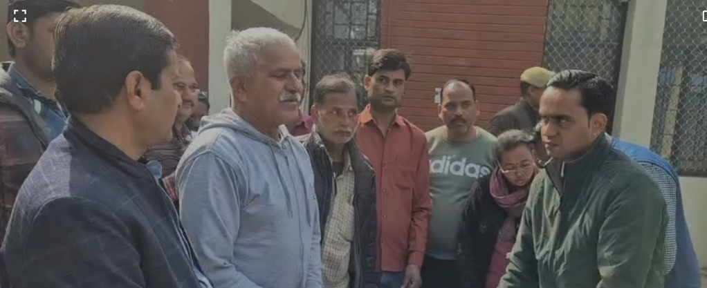 जनपद के सभी मतदेय स्थलों पर हुआ मतदाता सूची का सार्वजनिक वाचन