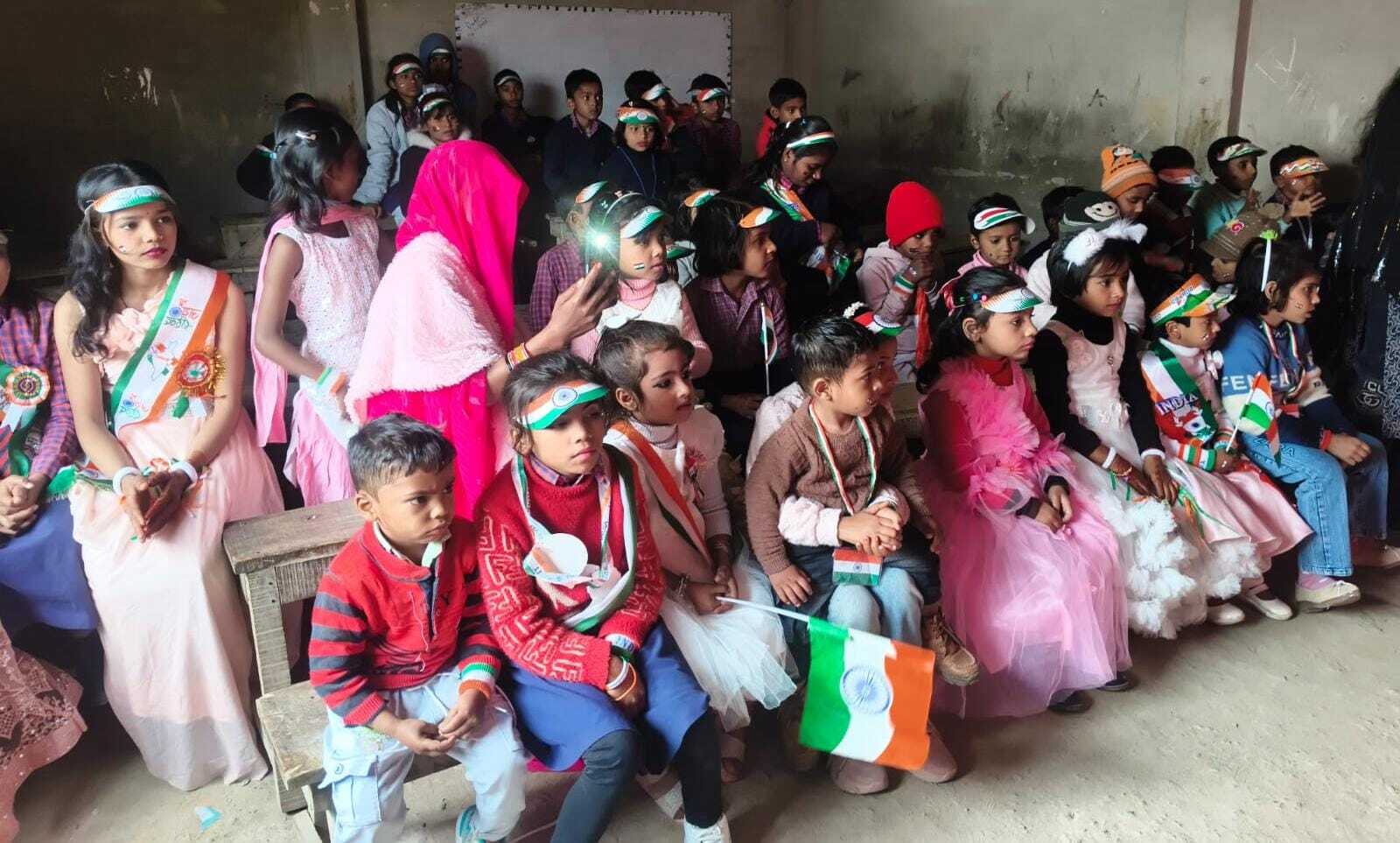 आई.एम.वी. कान्वेंट स्कूल में हर्षोल्लास के साथ मनाया गया गणतंत्र दिवस