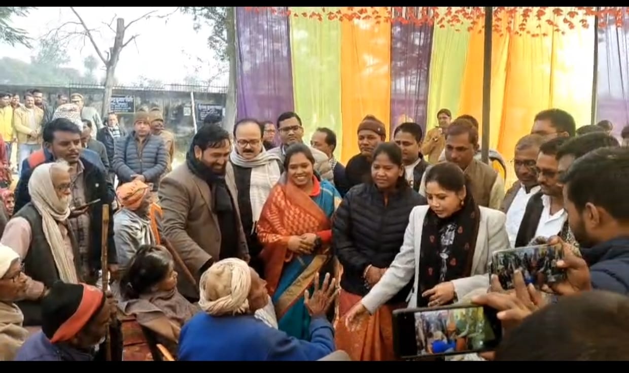  सरिला तहसील परिसर में कंबल वितरण कार्यक्रम आयोजित, 275 पात्र लाभार्थियों को मिला लाभ