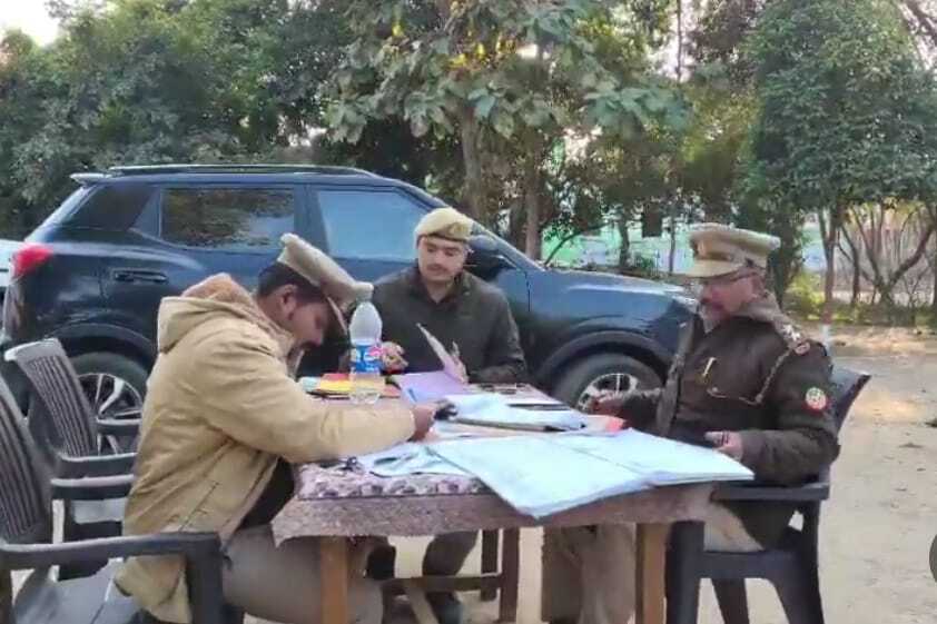 अश्लील वीडियो कांड में आरोपी अफान के परिवार पर प्रशासन की सख्ती