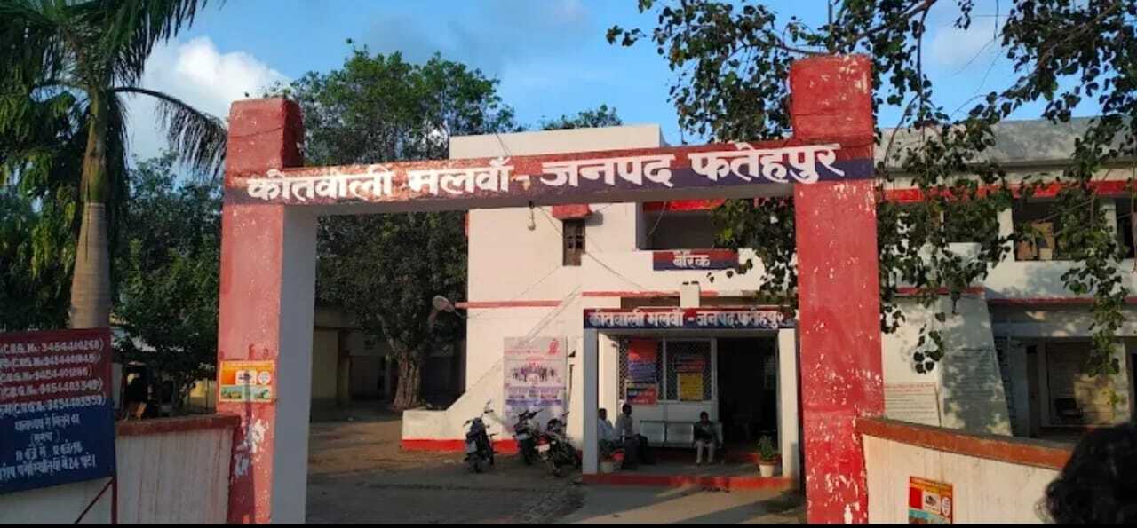 पुलिस से मिलीभगत कर दबंगों ने रास्ता किया बंद, अन्य लघु खबरों के साथ