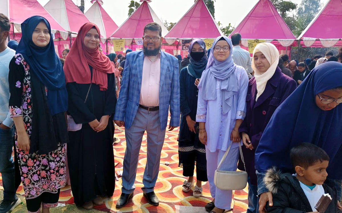 नगर पालिका चेयरमैन सहित अन्य अतिथियों ने फीता काटकर मेले का किया उद्घाटन