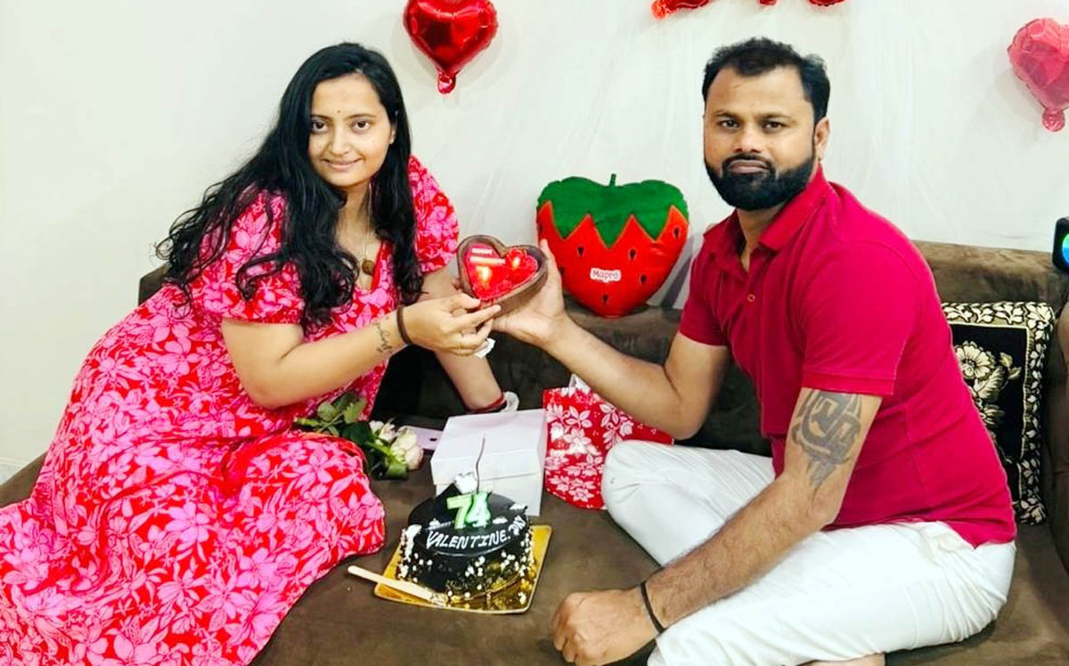 चौराहों पर पुलिस का रहा पहरा, नव दम्पतियों में दिखा उत्साह