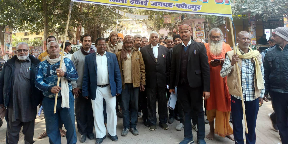 राष्ट्रपति समेत पीएम, चीफ जस्टिस सुप्रीम कोर्ट व सीएम को भेजा ज्ञापन