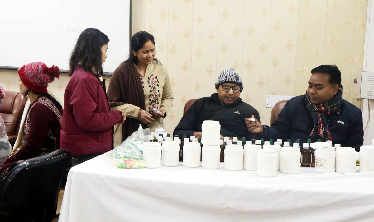 वामा सारथी व आयुष विभाग ने लगाया वामा वेलनेस मेडिकल कैम्प