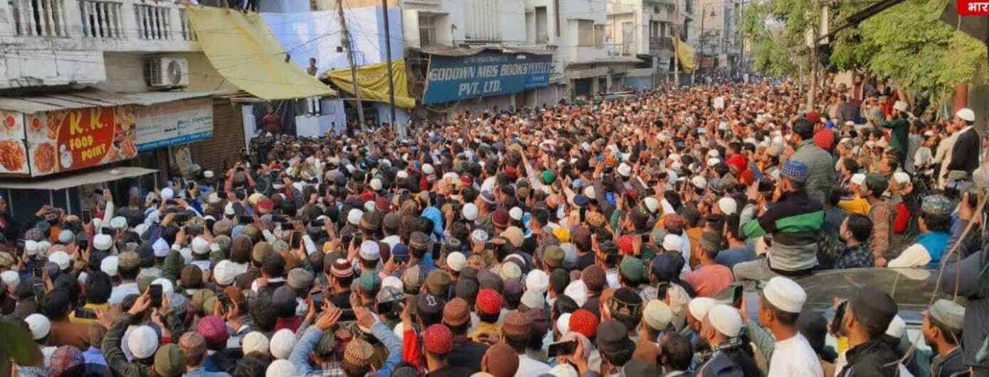 हसवा स्थित आबाई कब्रिस्तान में बाद नमाज जोहर हुए सुपुर्द-ए-खाक