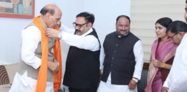 राष्ट्रीय पत्रकार सुरक्षा ने परिषद रक्षा मंत्री से की मुलाकात, रखी पत्रकारो के हित की बात,,,